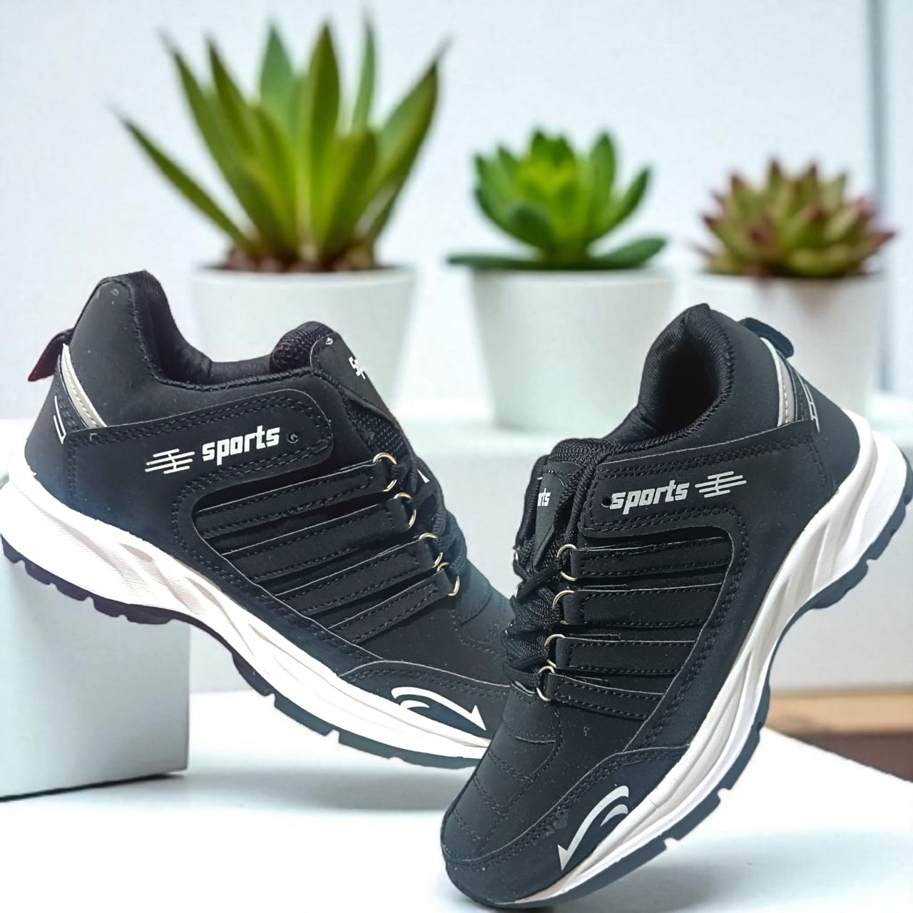 Daily wear men's shoes