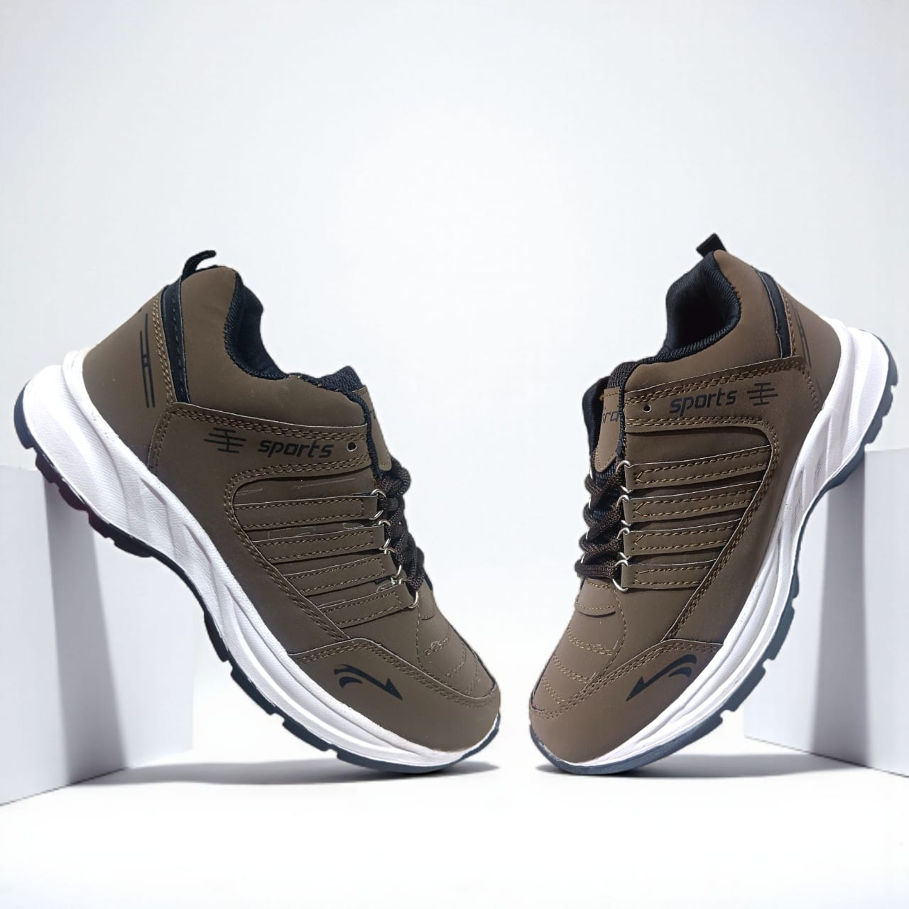 Stylish sports shoes men