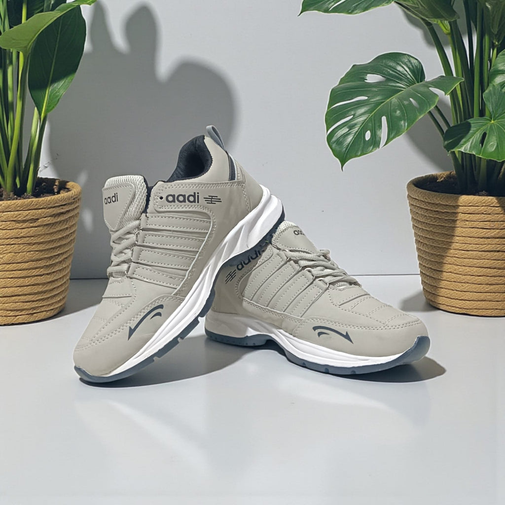 Men’s sports shoes