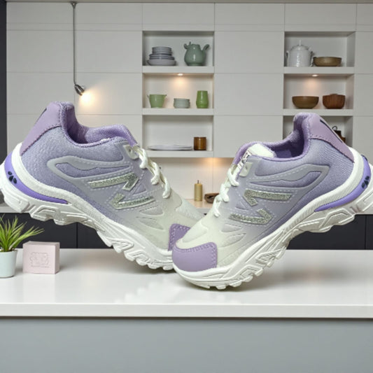 breathable women’s gym shoes